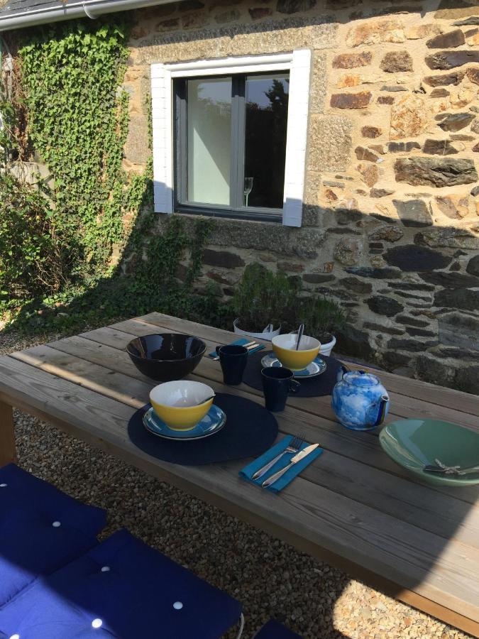 Apartamento La Colline des Renards Locmaria-Berrien Exterior foto
